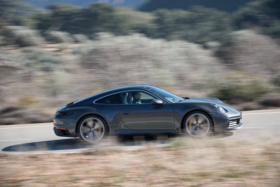  Porsche 911 Carrera S (992) 2019 года  (WW) (фото 39 из 49)